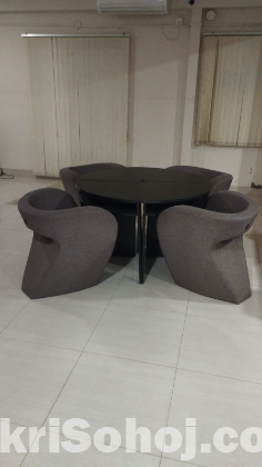 Modern Round Dinning/Meeting Table Set with Curved Chair